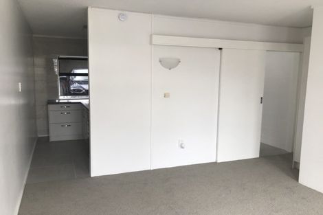 Photo of property in Melksham Towers, 102/131 Brougham Street, Mount Victoria, Wellington, 6011