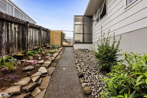 Photo of property in 9 Camellia Avenue, Bell Block, New Plymouth, 4312