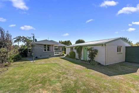 Photo of property in 20 Fovant Street, Russley, Christchurch, 8042
