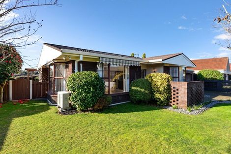 Photo of property in 16 Cattanach Street, St Andrews, Hamilton, 3200