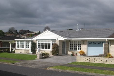 Photo of property in 6 Tupaea Place, Otumoetai, Tauranga, 3110