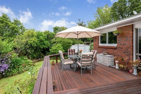 Photo of property in 15 La Perouse Street, Botany Downs, Auckland, 2010