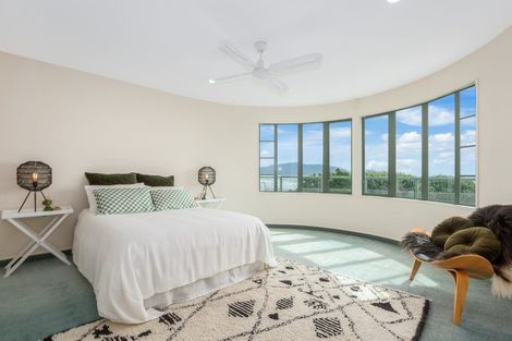 Photo of property in 69 Field Way, Waikanae Beach, Waikanae, 5036