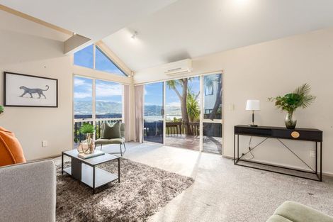 Photo of property in 12 Tombane Terrace, Papakowhai, Porirua, 5024