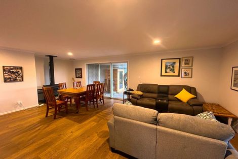 Photo of property in 61 Pineleigh Drive, Poraiti, Napier, 4182