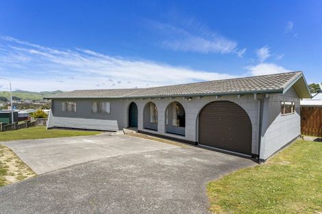 Photo of property in 62 Desert Gold Street, Ascot Park, Porirua, 5024