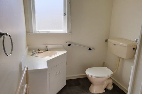 Photo of property in 2/800 Heretaunga Street East, Parkvale, Hastings, 4122