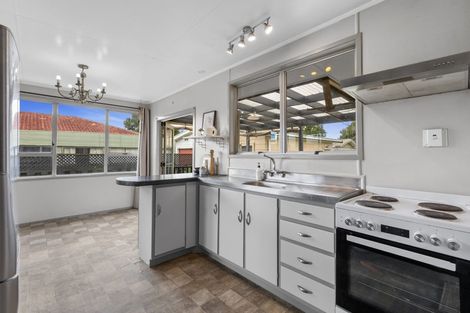 Photo of property in 743 Maunganui Road, Mount Maunganui, 3116