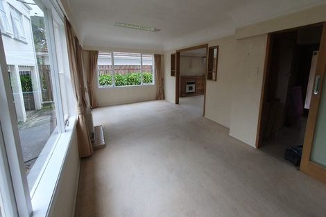 Photo of property in 21 Parkvale Road, Karori, Wellington, 6012