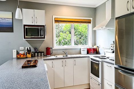 Photo of property in 30 Meihana Street, Takaka, 7110