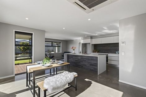 Photo of property in 10 Masters Lane, Waitara, 4320