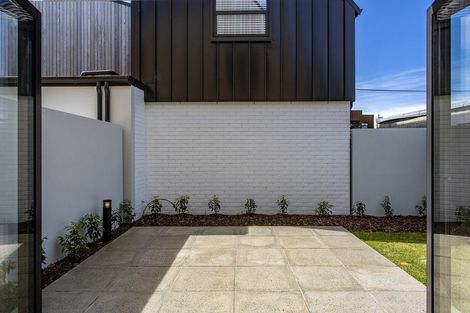 Photo of property in 42a Clare Road, St Albans, Christchurch, 8014