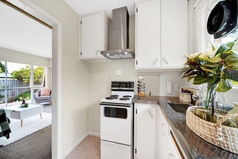 Photo of property in 1/23 Landsdowne Terrace, Cashmere, Christchurch, 8022