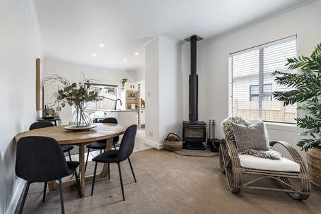 Photo of property in 12 Richmond Street, Fitzroy, New Plymouth, 4312