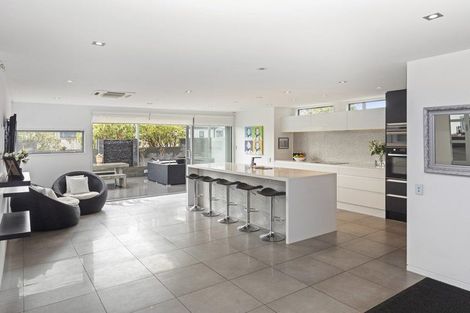 Photo of property in 107 Gardiners Road, Harewood, Christchurch, 8051