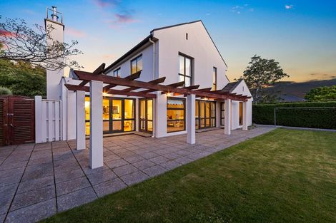 Photo of property in 33 Bryndwr Road, Fendalton, Christchurch, 8052
