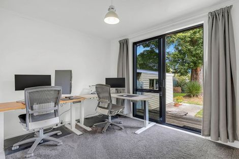 Photo of property in 8 Kentucky Street, Totara Park, Upper Hutt, 5018