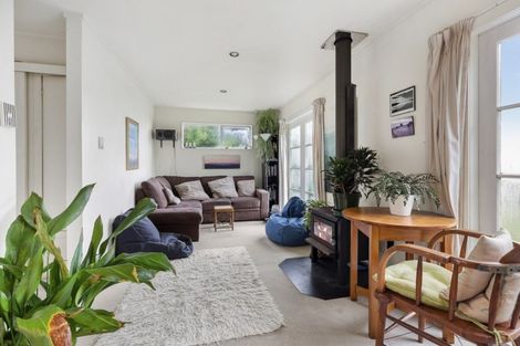 Photo of property in 35 Happy Valley Road, Owhiro Bay, Wellington, 6023