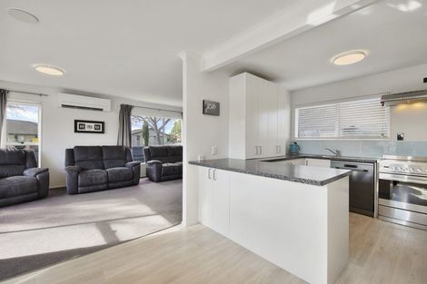 Photo of property in 80 Lowry Avenue, Redwood, Christchurch, 8051