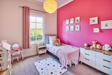 Photo of property in 2/83 Penrose Street, Woburn, Lower Hutt, 5010