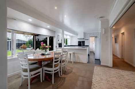 Photo of property in 19 Anaru Place, Awapuni, Palmerston North, 4412