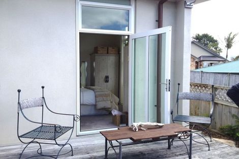 Photo of property in 2 Merlot Lane, Pukekohe, 2120