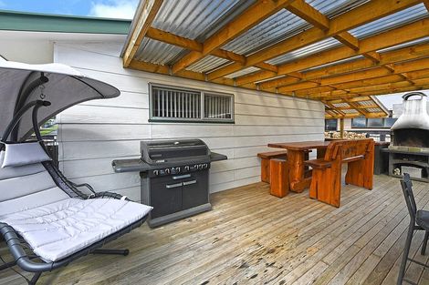 Photo of property in 55 Gemstone Drive, Birchville, Upper Hutt, 5018