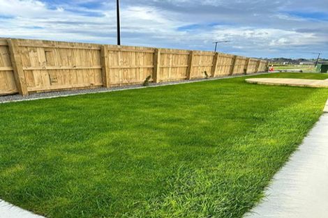 Photo of property in 13 Rua Place, Bell Block, New Plymouth, 4312