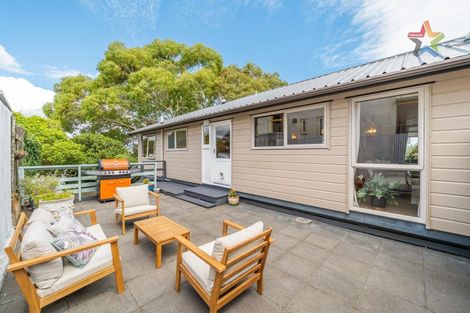 Photo of property in 8 Chestnut Grove, Maungaraki, Lower Hutt, 5010