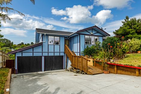 Photo of property in 123 Weatherly Road, Torbay, Auckland, 0630
