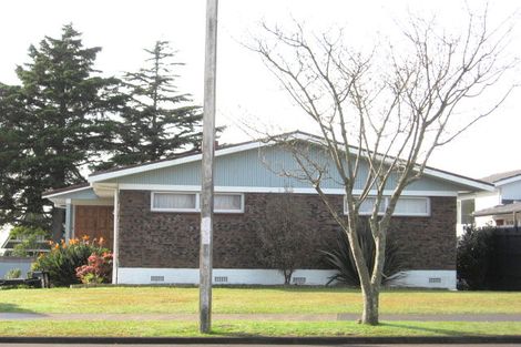 Photo of property in 90 Ray Small Drive, Pahurehure, Papakura, 2113