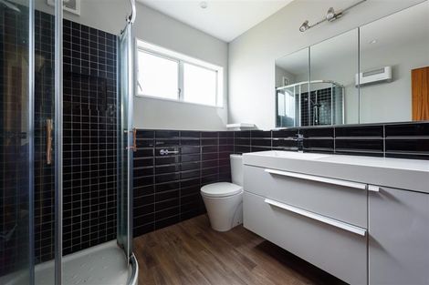 Photo of property in 20 Waiwera Crescent, Maupuia, Wellington, 6022