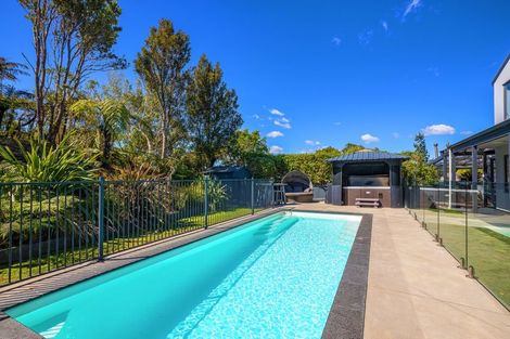 Photo of property in 13 Avonlea Grove, Belmont, Lower Hutt, 5010