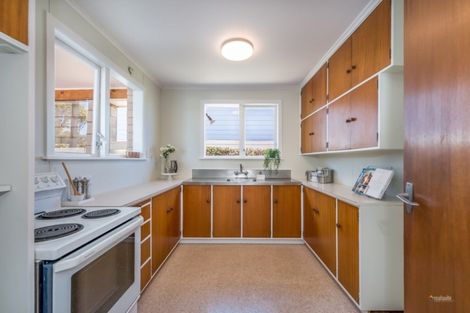 Photo of property in 16 Whites Line West, Woburn, Lower Hutt, 5010