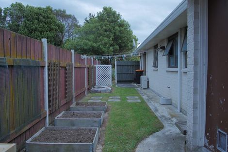 Photo of property in 32 Cecil Place, Cloverlea, Palmerston North, 4412