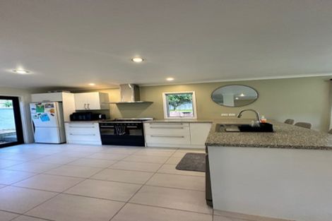 Photo of property in 17 Tercel Place, Sunnyhills, Auckland, 2010