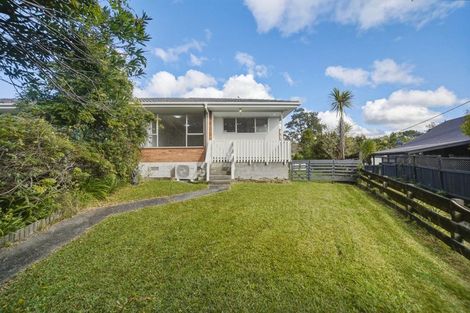 Photo of property in 3/70 Kaurilands Road, Titirangi, Auckland, 0604