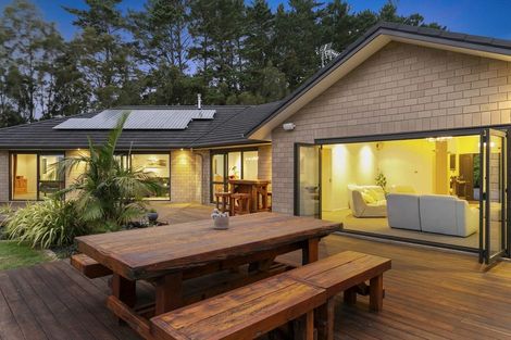 Photo of property in 135 Kennedy Road, Dairy Flat, Albany, 0792