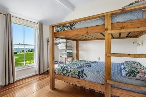 Photo of property in 4c Shoal Beach Road, Aramoana, Omakere, 4271
