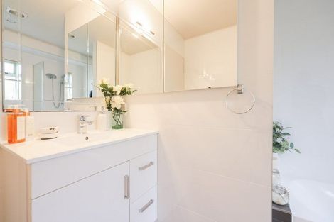 Photo of property in 41 Hythe Terrace, Mairangi Bay, Auckland, 0630