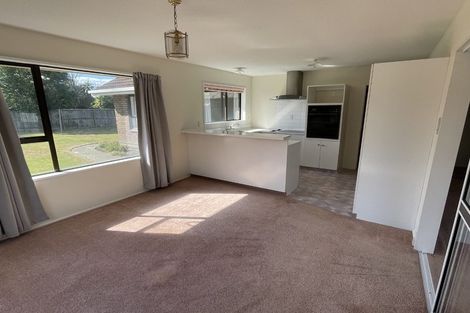 Photo of property in 134 Racecourse Road, Sockburn, Christchurch, 8042