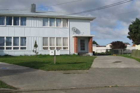 Photo of property in 8-9 Anne Street, Feilding, 4702
