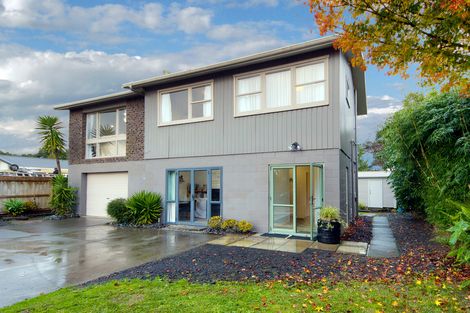 Photo of property in 218 Glengarry Road, Glen Eden, Auckland, 0602