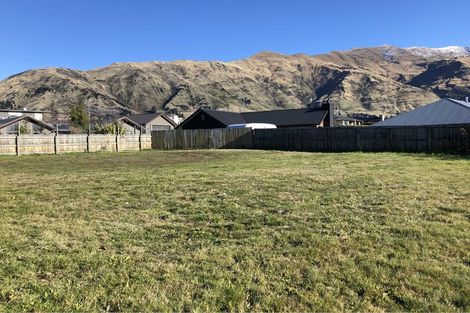 Photo of property in 4 Alpha Close, Wanaka, 9305