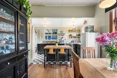 Photo of property in 160 Fitzherbert Street, Featherston, 5710