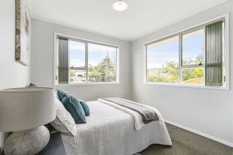 Photo of property in 1/21 Laurina Road, Sunnynook, Auckland, 0620