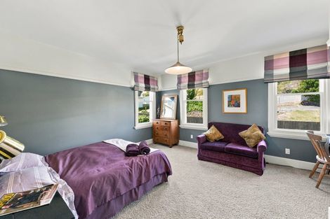 Photo of property in 17 Heaton Rhodes Place, Cashmere, Christchurch, 8022