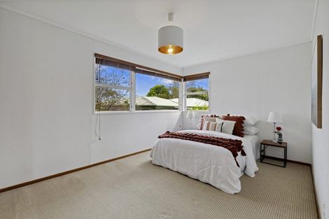 Photo of property in 5 South Pacific Place, Henderson, Auckland, 0612