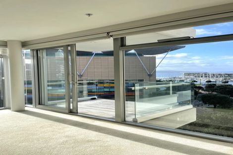 Photo of property in Piermont Apartments, 5c/82 Cable Street, Te Aro, Wellington, 6011