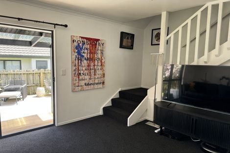 Photo of property in 21a Rimmington Drive, Hamilton Lake, Hamilton, 3204